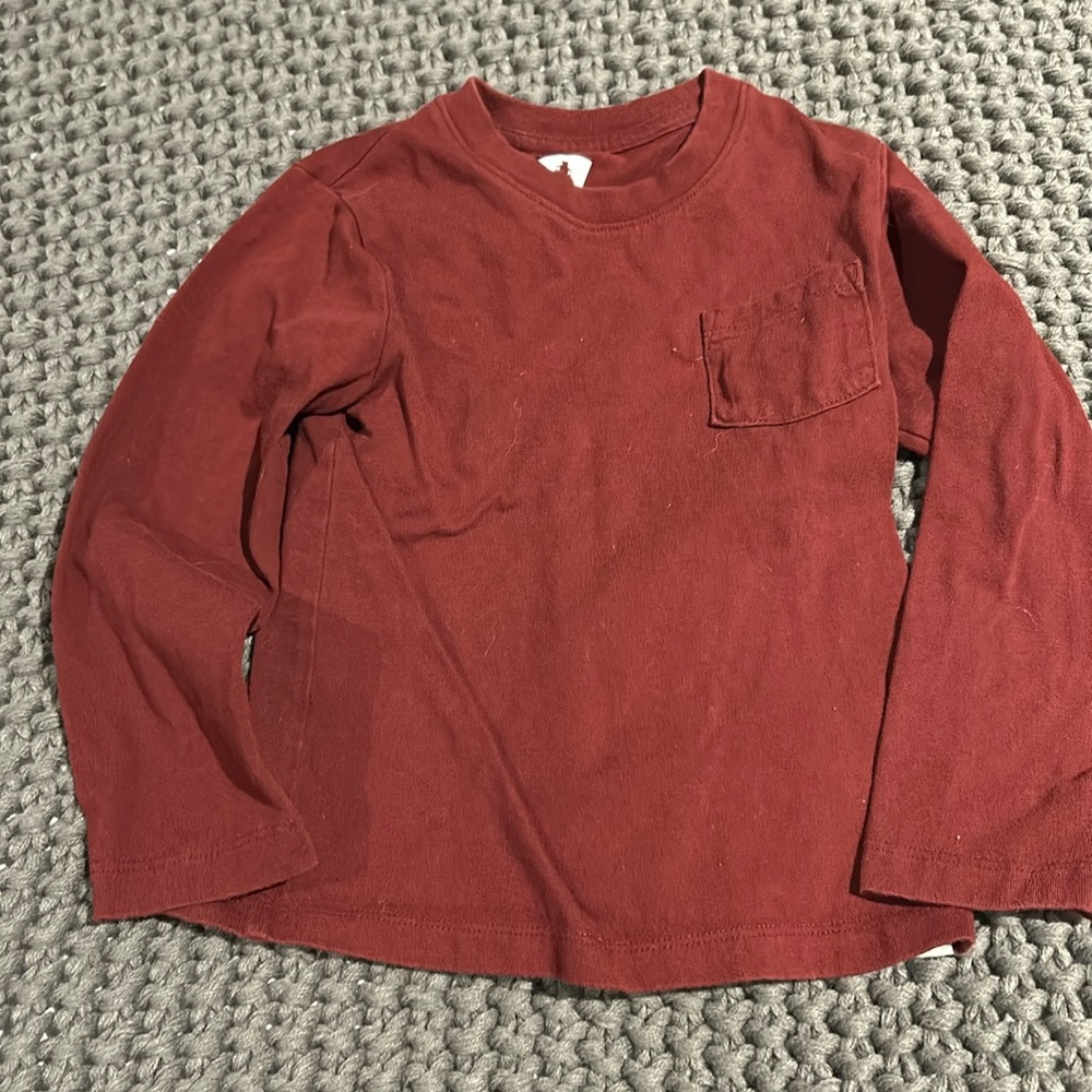 4t gap organic long sleeve shirt -red